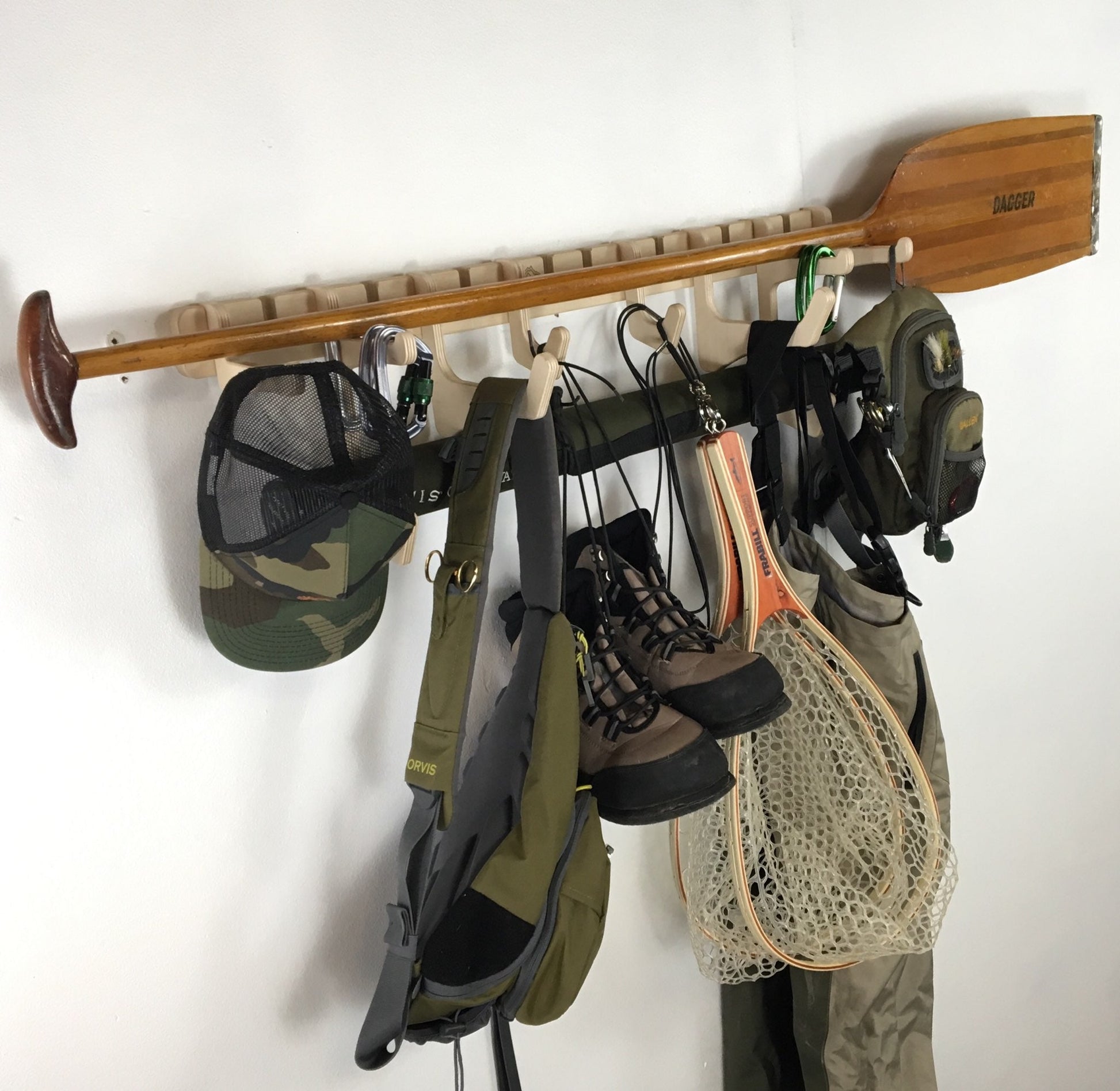 THE JETTY fishing gear rack Rado Racks